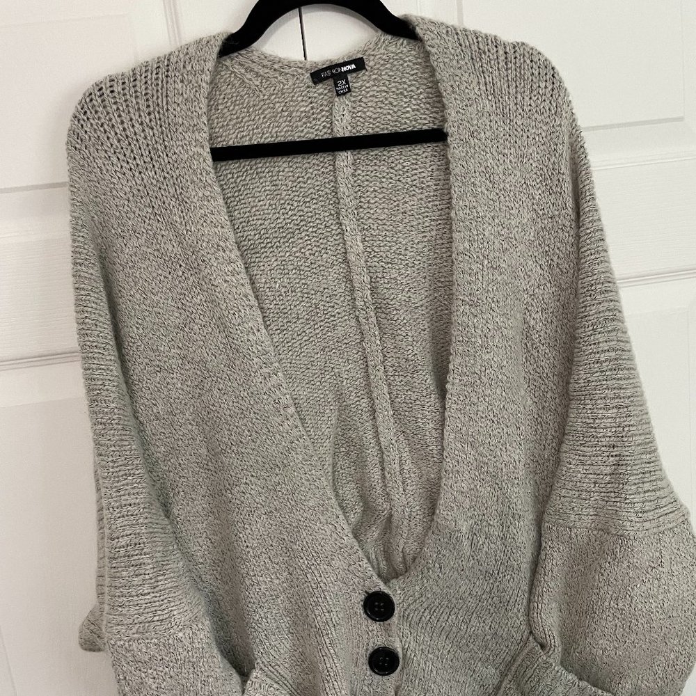 Fashion Nova Gray V-Neck Sweater